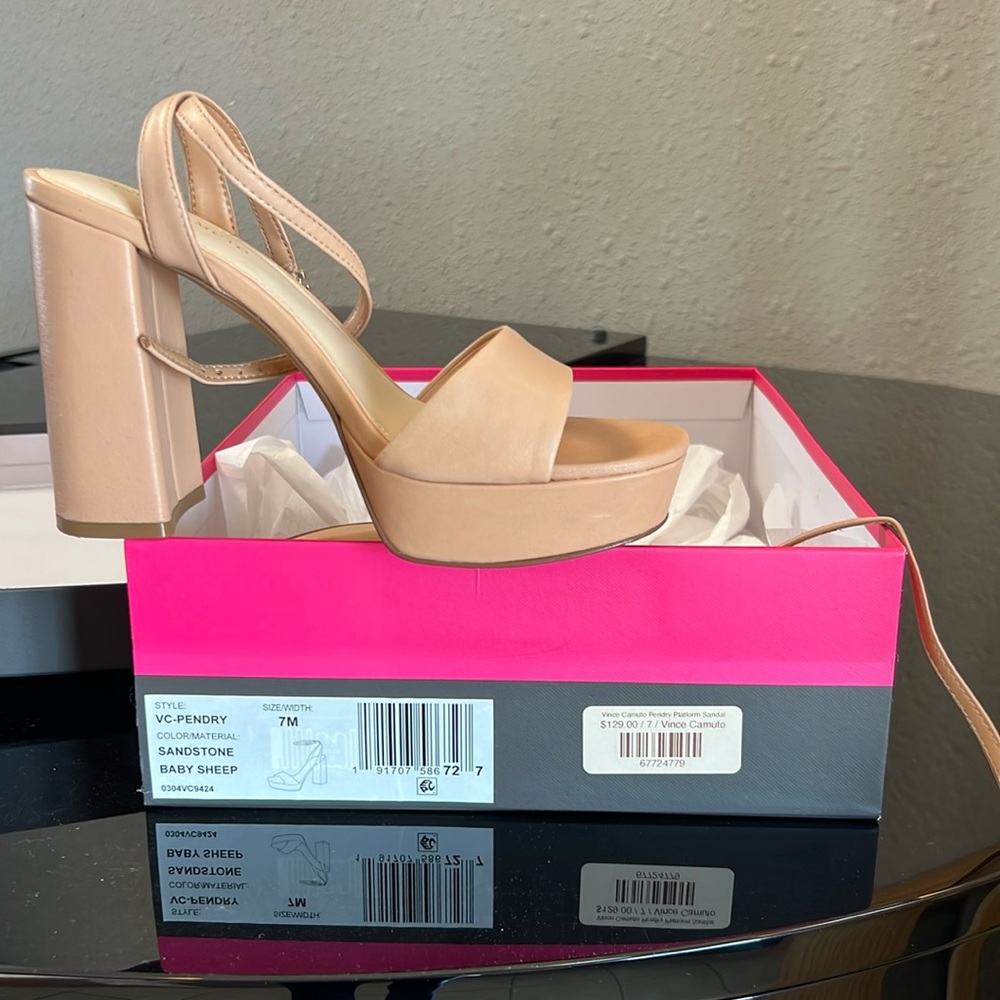 Vince Camuto Pendry Sandal size 7 sandstone